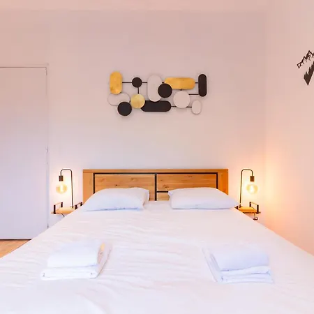 Le Saquet - Vue Montagne * アクス・レ・テルム